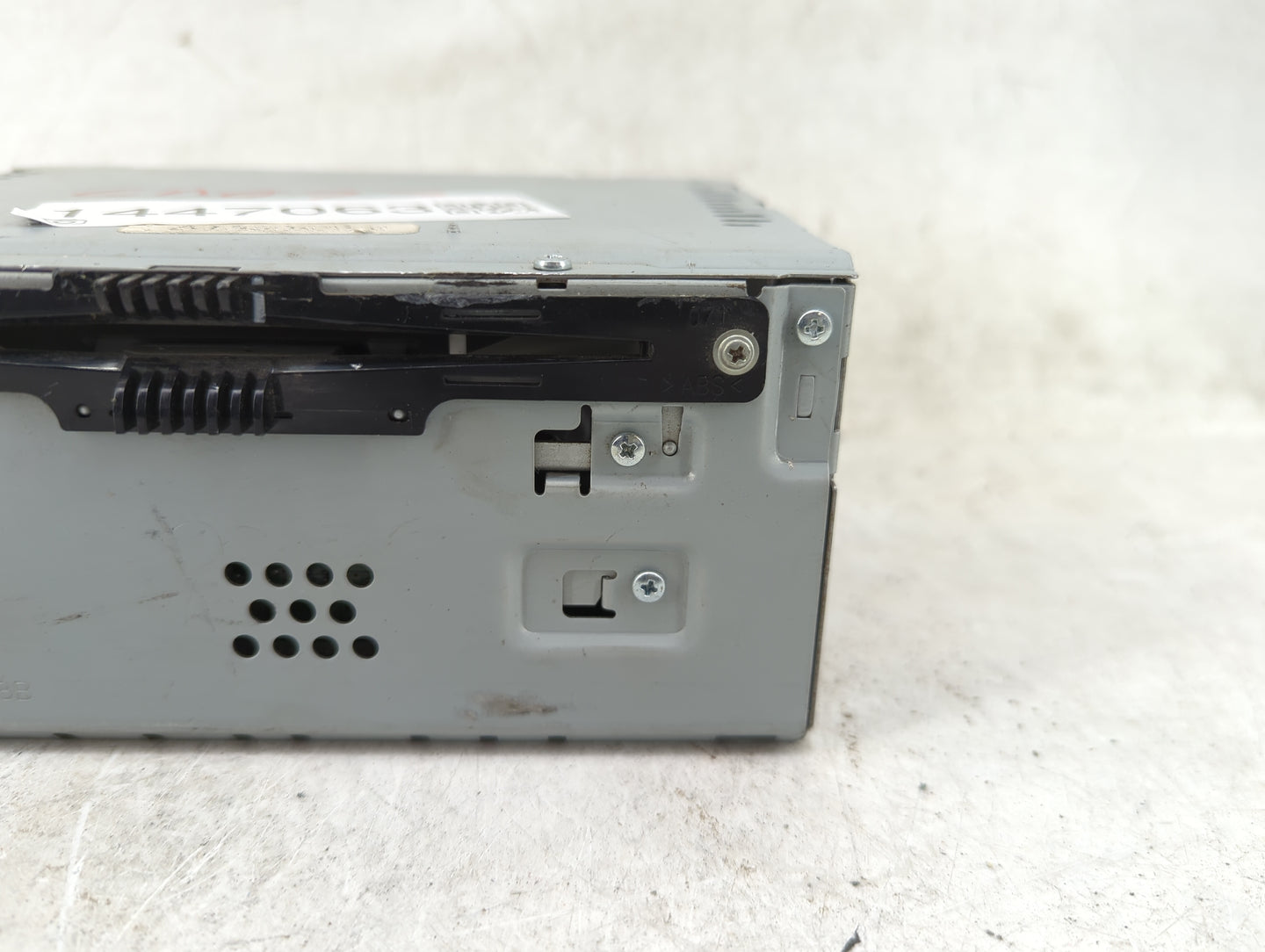 2017-2019 Lincoln Mkc Radio AM FM Cd Player Receiver Replacement P/N:GJ7T-19C107-DD Fits Fits 2017 2018 2019 OEM Used Auto P