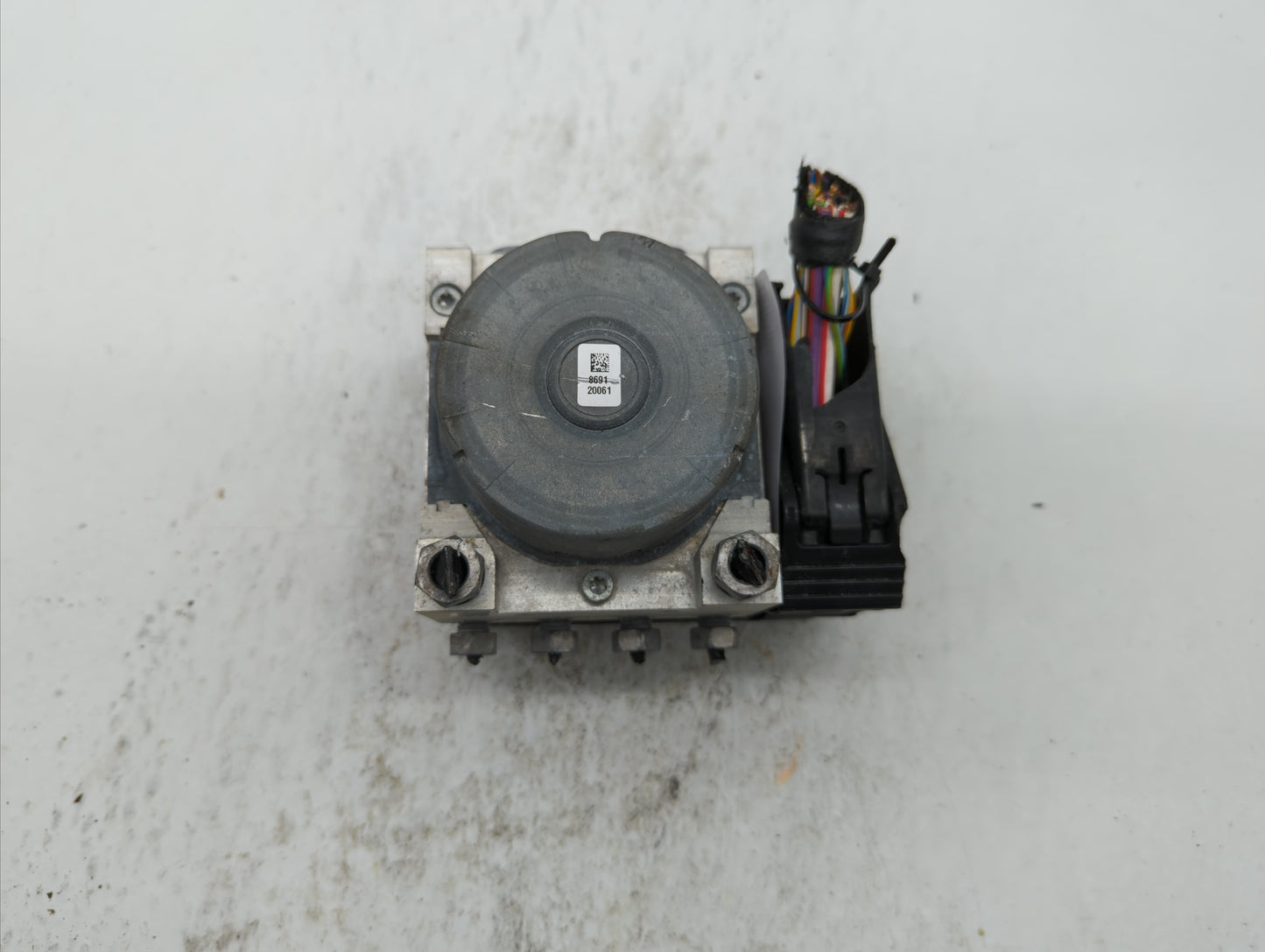 2017-2018 Lincoln Mkc ABS Pump Control Module Replacement P/N:GJ7C-2C405-AD GJ7C-2C405-AE Fits Fits 2017 2018 OEM Used Auto 