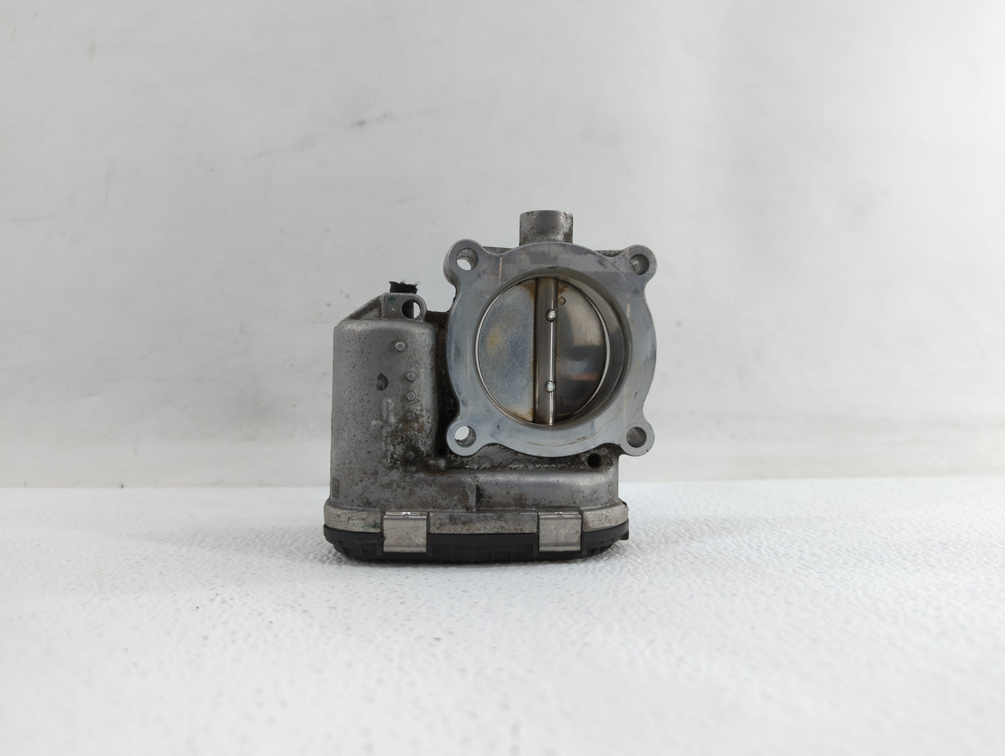 2015-2019 Lincoln Mkc Throttle Body P/N:DS7E-9F991-BB Fits Fits 2014 2015 2016 2017 2018 2019 OEM Used Auto Parts - Oemuseda