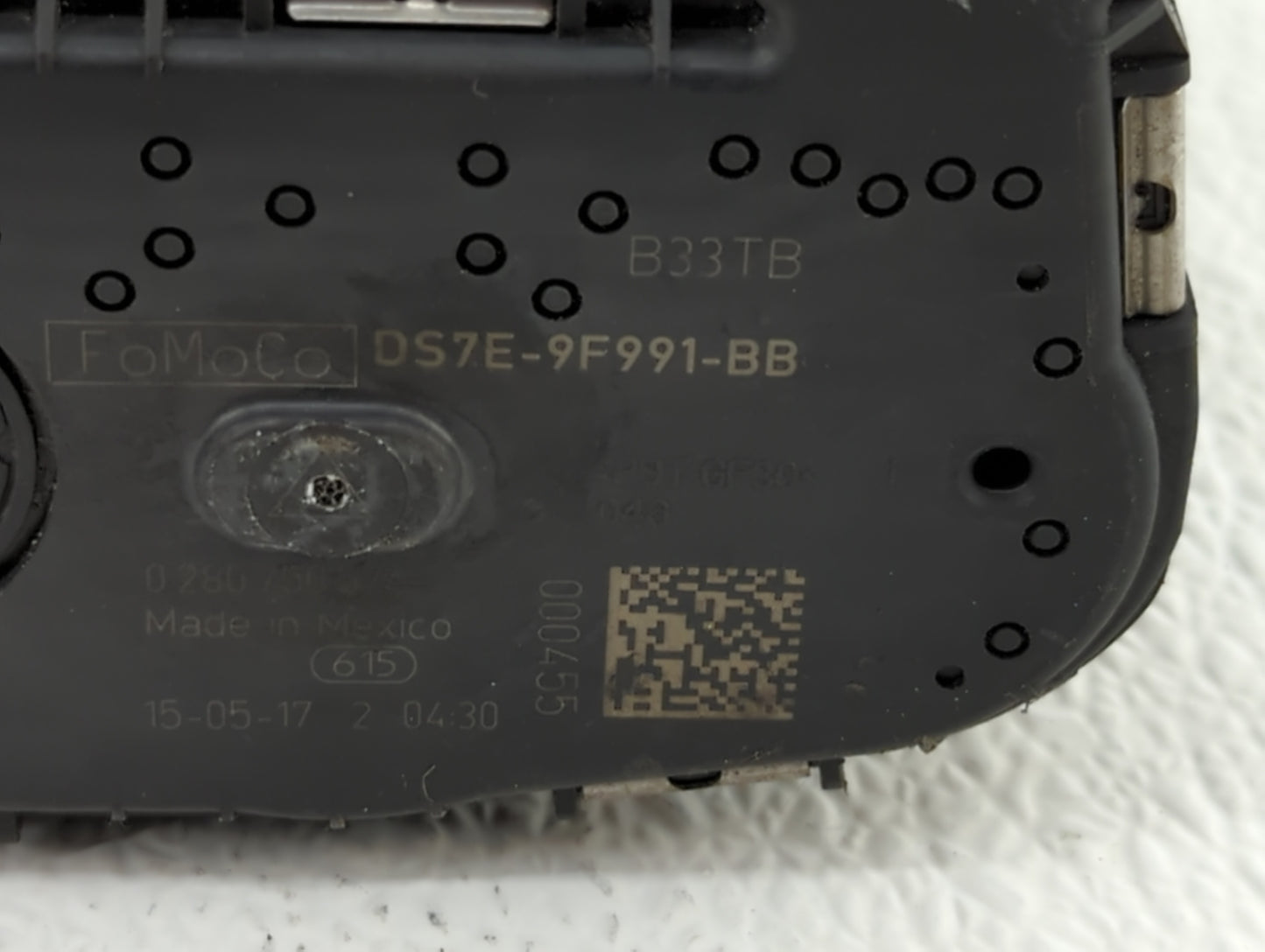 2015-2019 Lincoln Mkc Throttle Body P/N:DS7E-9F991-BB Fits Fits 2014 2015 2016 2017 2018 2019 OEM Used Auto Parts - Oemuseda