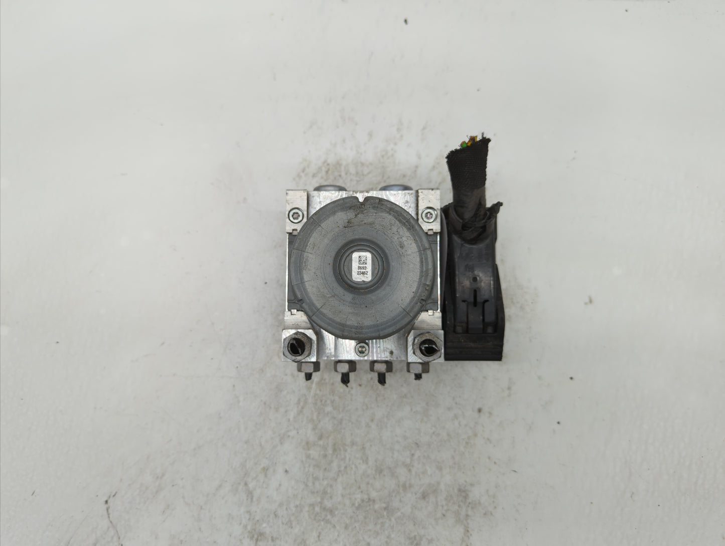 2017 Lincoln Mkc ABS Pump Control Module Replacement P/N:GJ7C-2C405-AD Fits OEM Used Auto Parts - Oemusedautoparts1.com