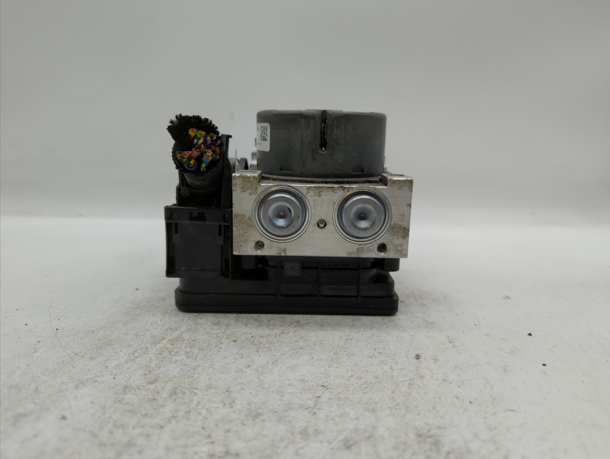 2017 Lincoln Mkc Anti-Lock Brake ABS Pump Module Actuator OEM P/N:GJ7C-2C405-AD Fits OEM Used Auto Parts - Oemusedautoparts1