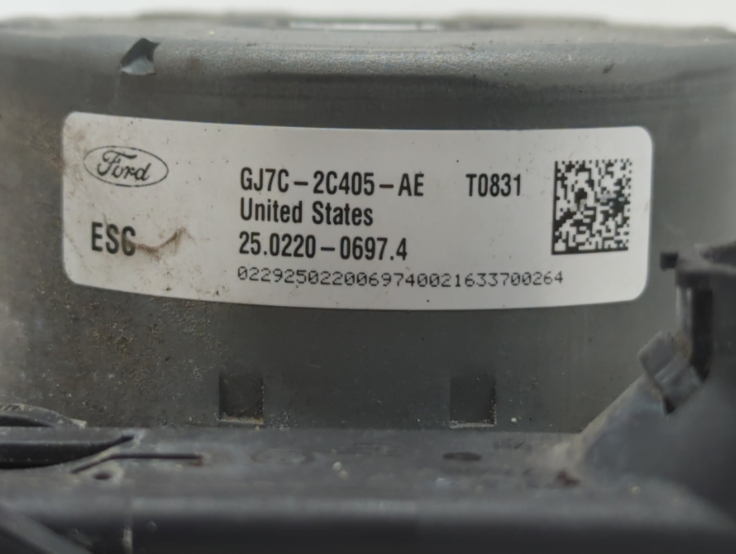 2017-2018 Lincoln Mkc ABS Pump Control Module Replacement P/N:GJ7C-2C405-AD GJ7C-2C405-AE Fits Fits 2017 2018 OEM Used Auto 