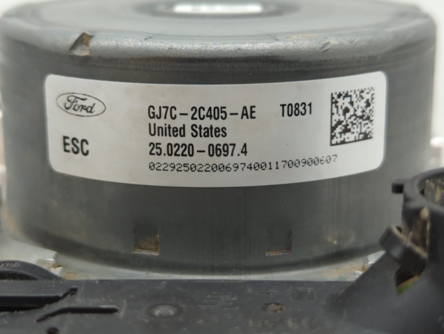 2017-2018 Lincoln Mkc ABS Pump Control Module Replacement P/N:GJ7C-2C405-AD GJ7C-2C405-AE Fits Fits 2017 2018 OEM Used Auto 