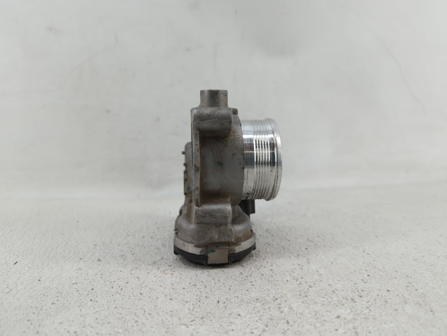 2015-2019 Lincoln Mkc Throttle Body P/N:DS7E-9F991-BB Fits Fits 2014 2015 2016 2017 2018 2019 OEM Used Auto Parts - Oemuseda