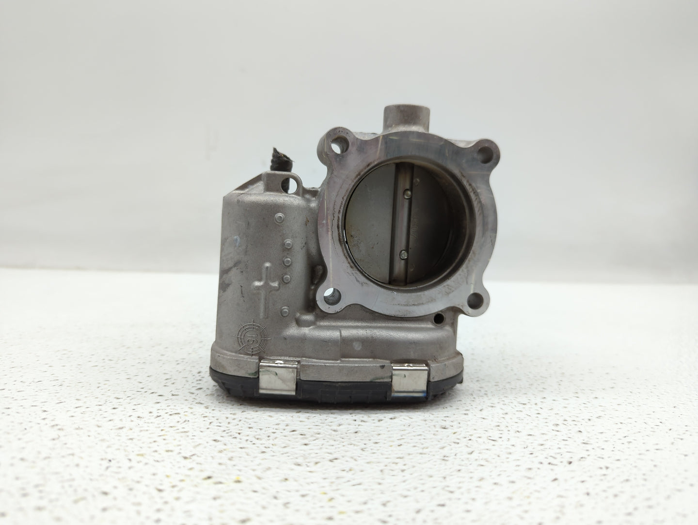 2015-2019 Lincoln Mkc Throttle Body P/N:DS7E-9F991-BB Fits Fits 2014 2015 2016 2017 2018 2019 OEM Used Auto Parts - Oemuseda