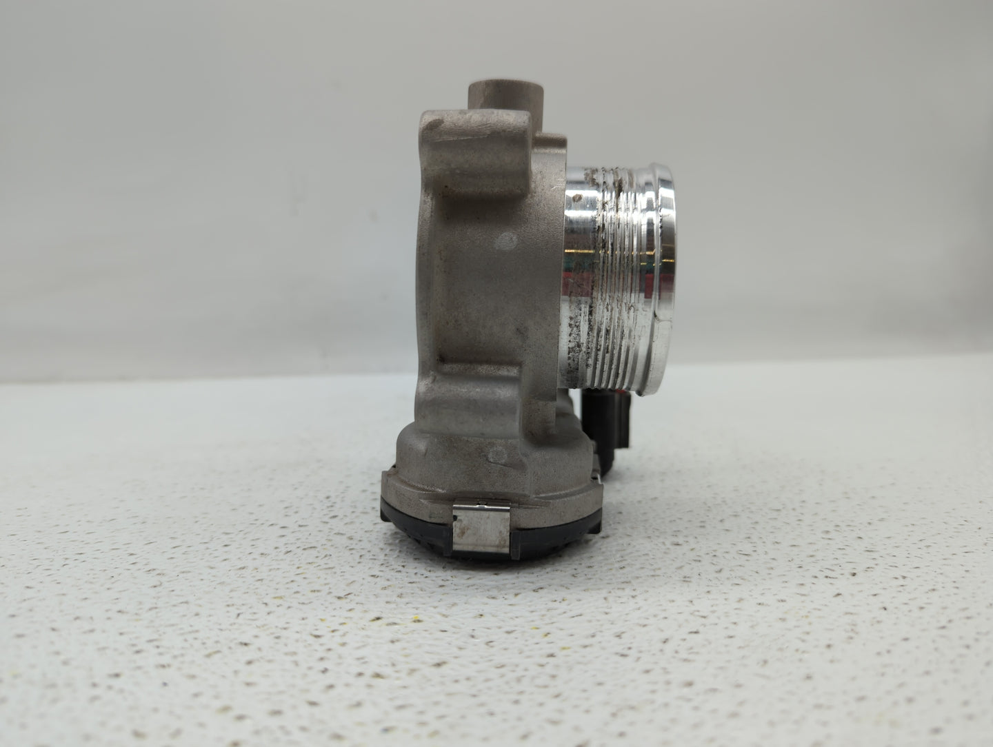 2015-2019 Lincoln Mkc Throttle Body P/N:DS7E-9F991-BB Fits Fits 2014 2015 2016 2017 2018 2019 OEM Used Auto Parts - Oemuseda