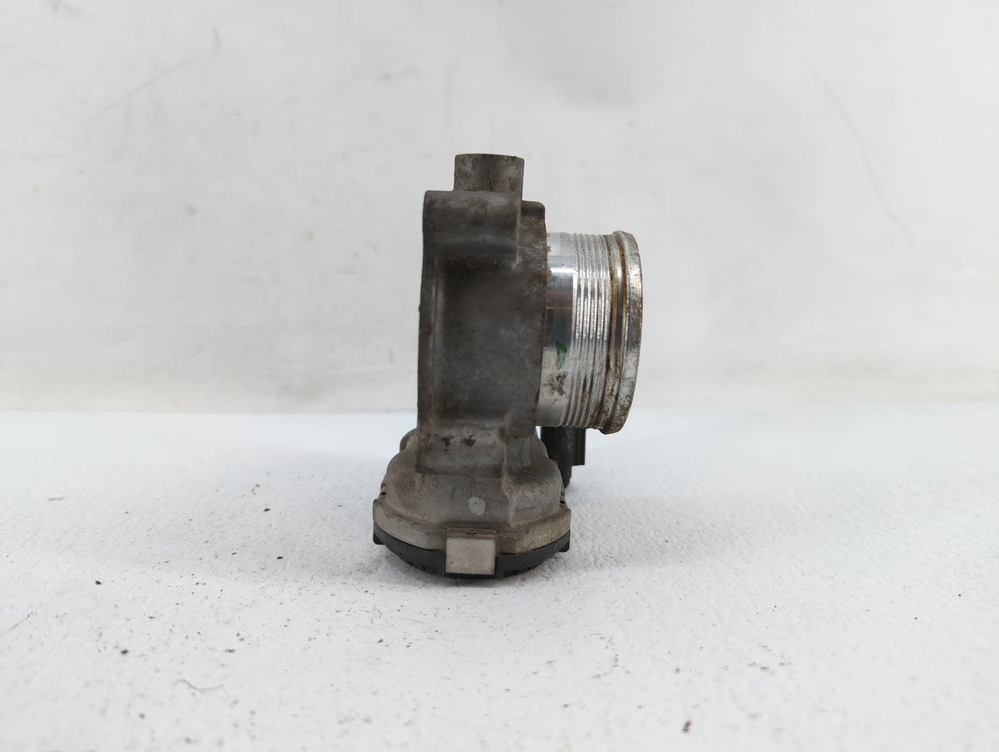 2015-2019 Lincoln Mkc Throttle Body P/N:DS7E-9F991-BB Fits Fits 2014 2015 2016 2017 2018 2019 OEM Used Auto Parts - Oemuseda