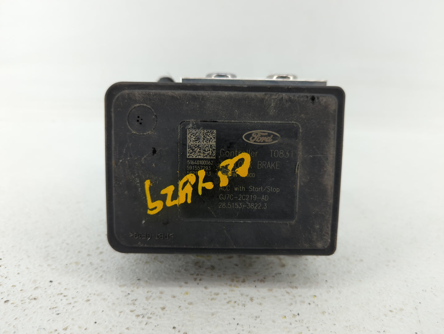 2017 Lincoln Mkc ABS Pump Control Module Replacement P/N:GJ7C-2C405-AD Fits OEM Used Auto Parts - Oemusedautoparts1.com