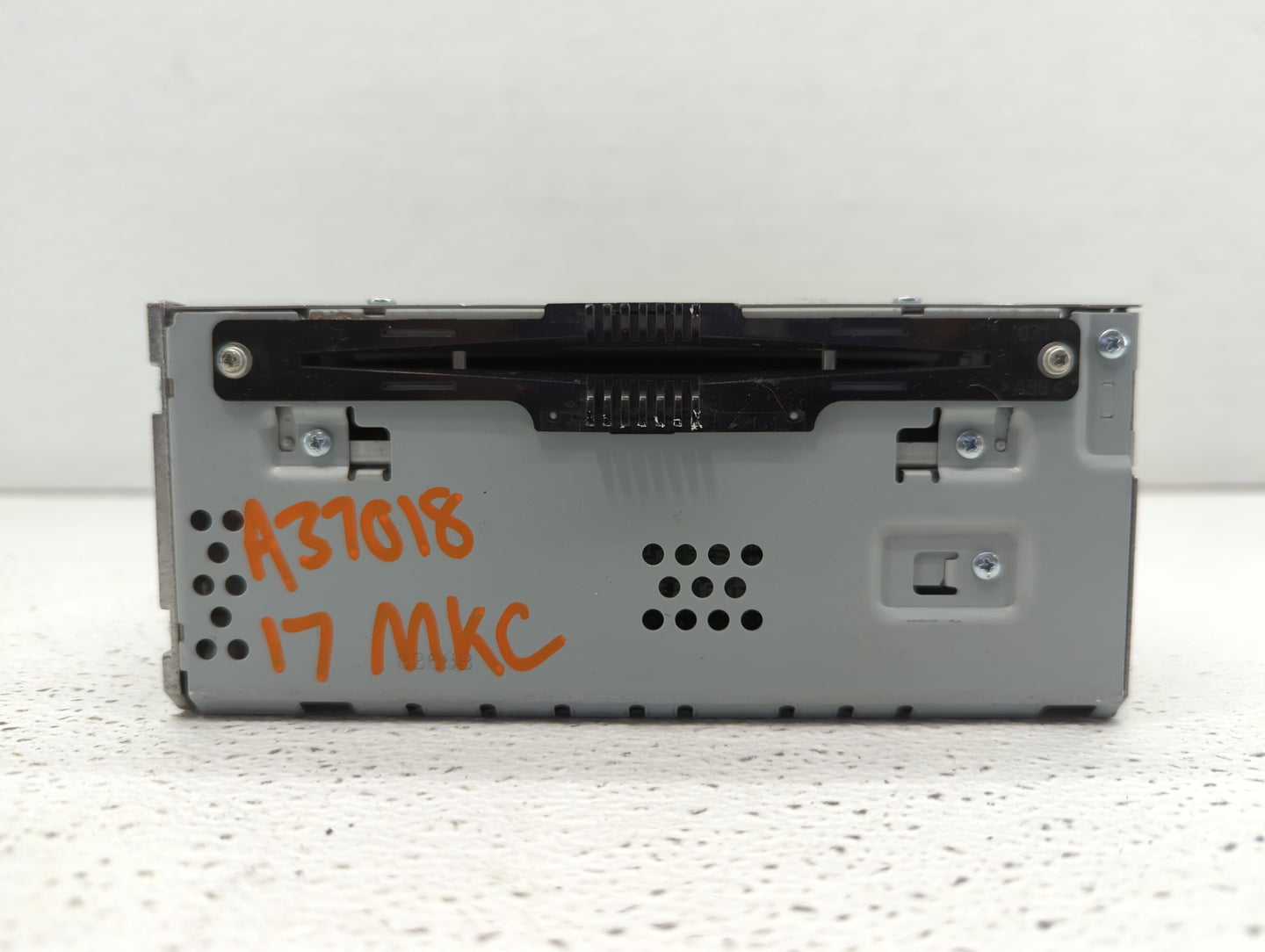 2017-2019 Lincoln Mkc Radio AM FM Cd Player Receiver Replacement P/N:GJ7T-19C107-DC GJ7T-19C107-DD Fits Fits 2017 2018 2019 