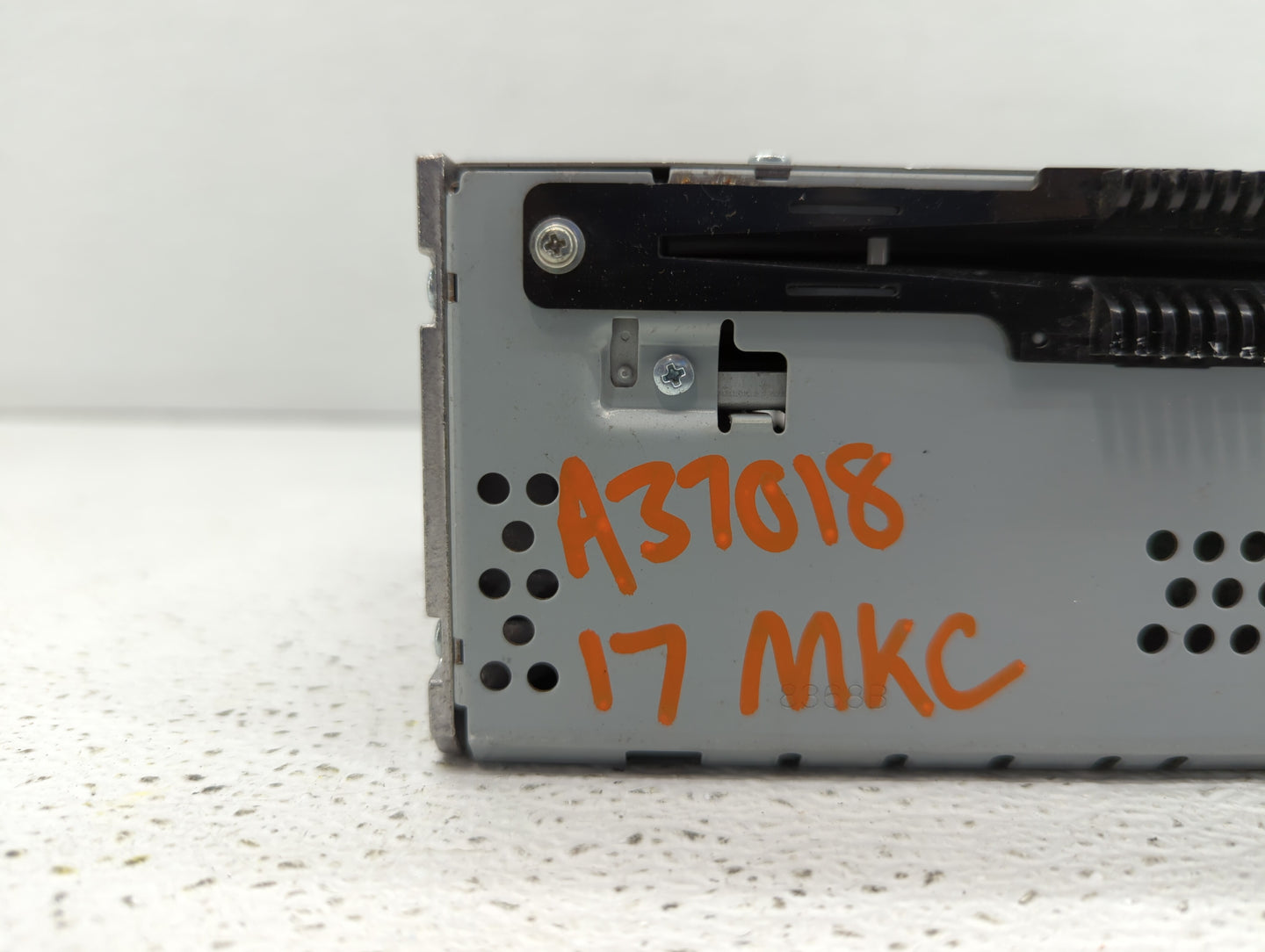 2017-2019 Lincoln Mkc Radio AM FM Cd Player Receiver Replacement P/N:GJ7T-19C107-DC GJ7T-19C107-DD Fits Fits 2017 2018 2019 
