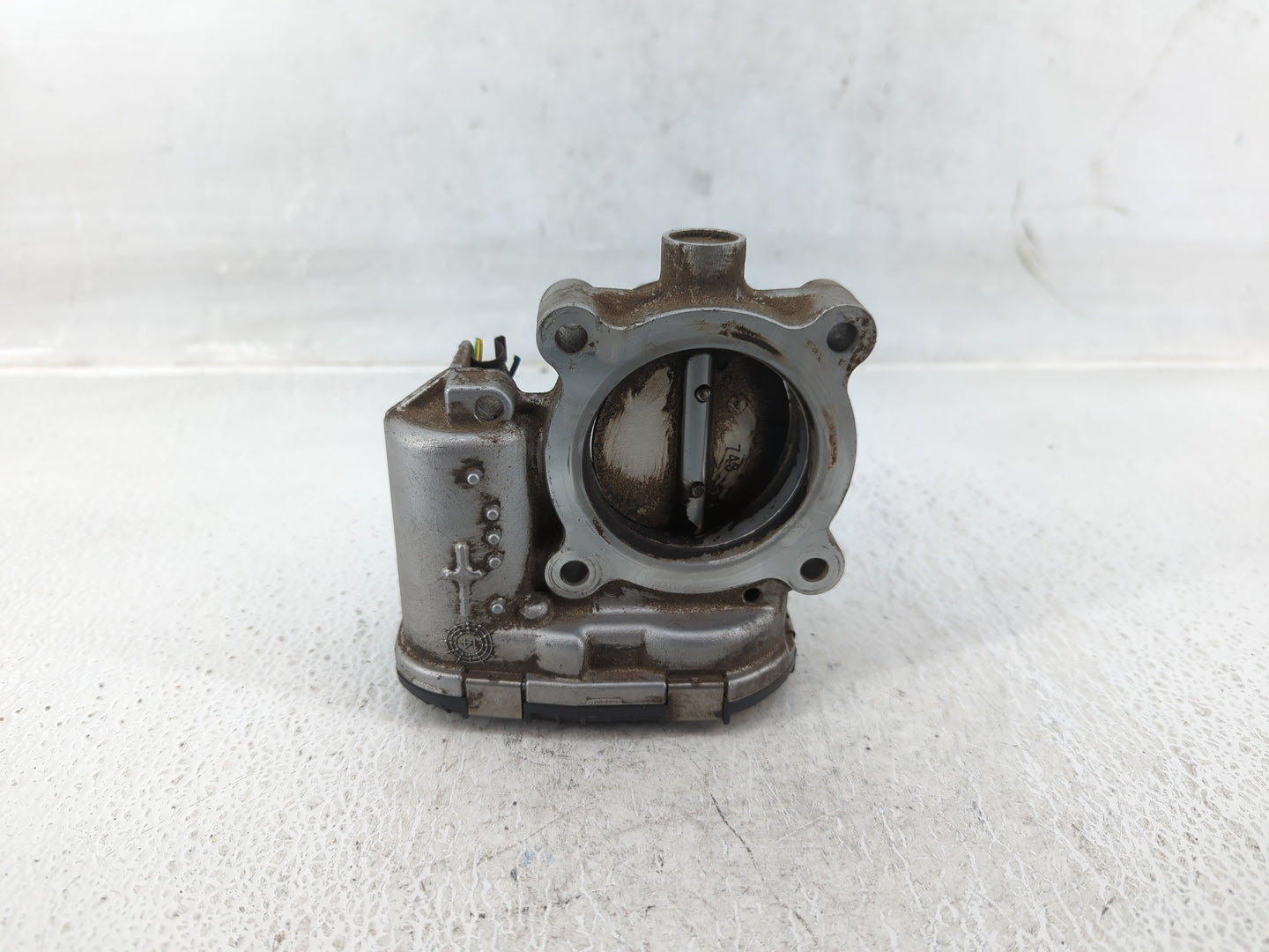 2015-2019 Lincoln Mkc Throttle Body P/N:DE7E-9F991-BB Fits Fits 2014 2015 2016 2017 2018 2019 2020 2021 2022 OEM Used Auto P