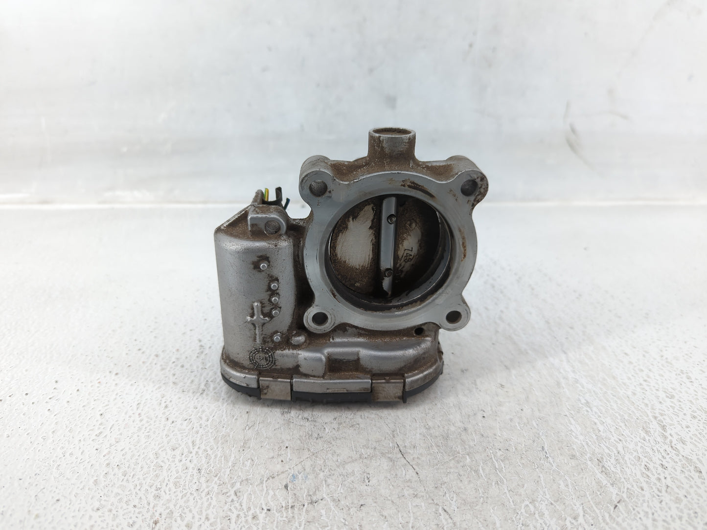 2015-2019 Lincoln Mkc Throttle Body P/N:DE7E-9F991-BB Fits Fits 2014 2015 2016 2017 2018 2019 2020 2021 2022 OEM Used Auto P