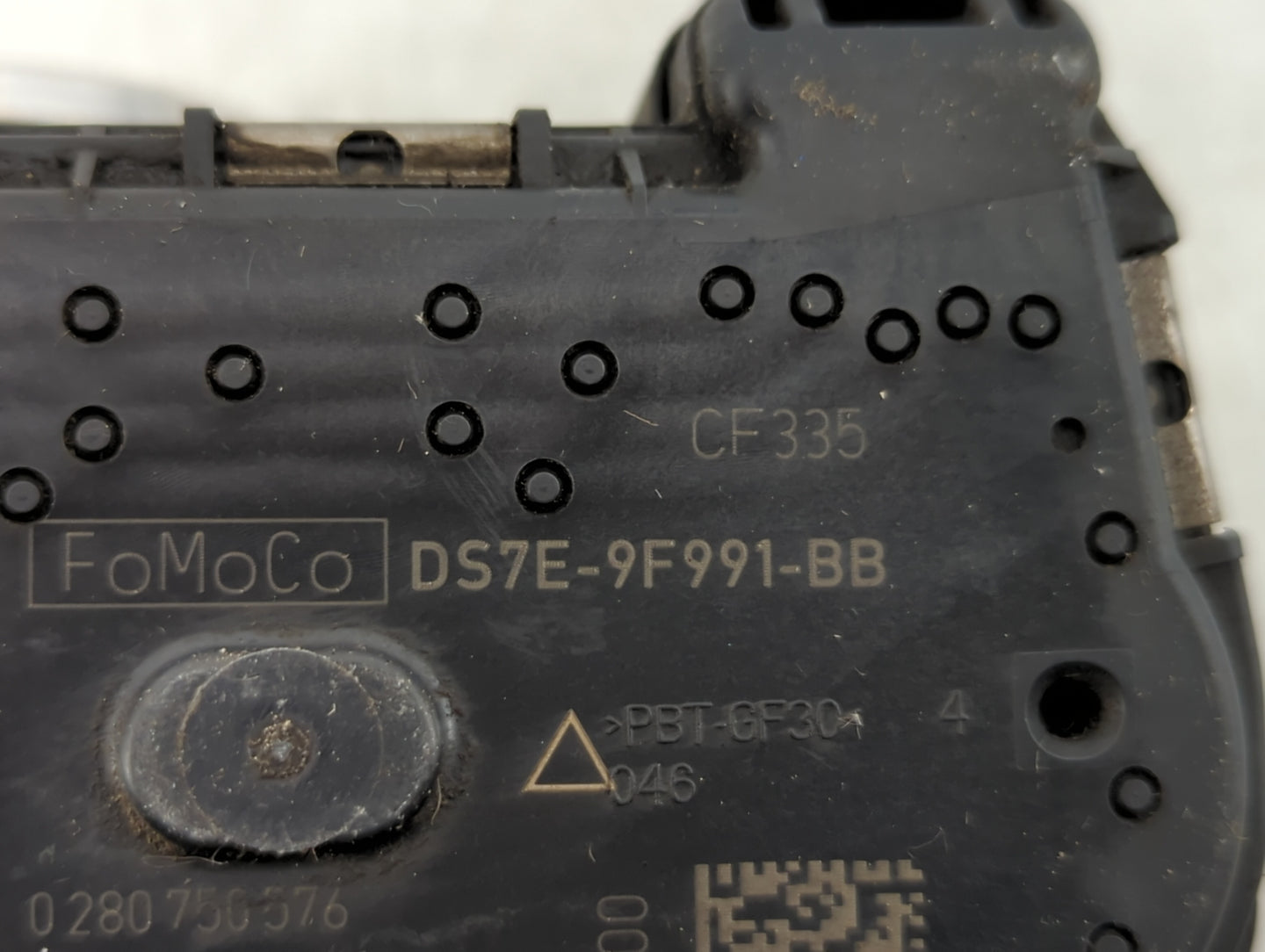 2015-2019 Lincoln Mkc Throttle Body P/N:DE7E-9F991-BB Fits Fits 2014 2015 2016 2017 2018 2019 2020 2021 2022 OEM Used Auto P