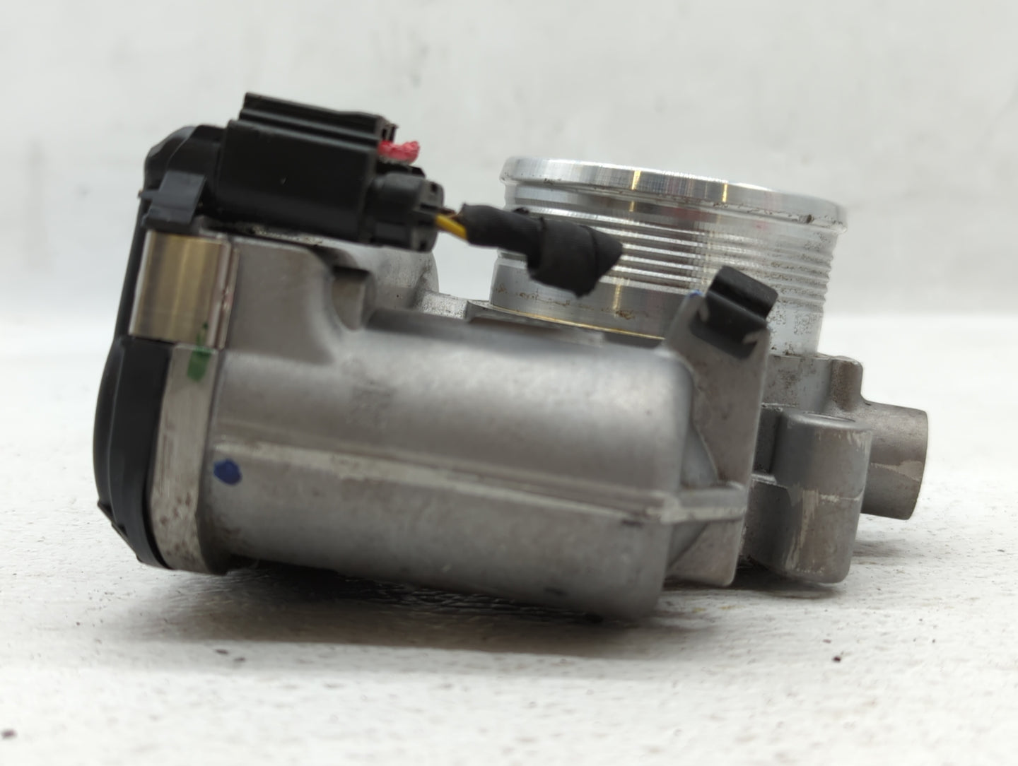 2015-2019 Lincoln Mkc Throttle Body P/N:DS7E-9F991-BB Fits Fits 2014 2015 2016 2017 2018 2019 2020 2021 2022 OEM Used Auto P