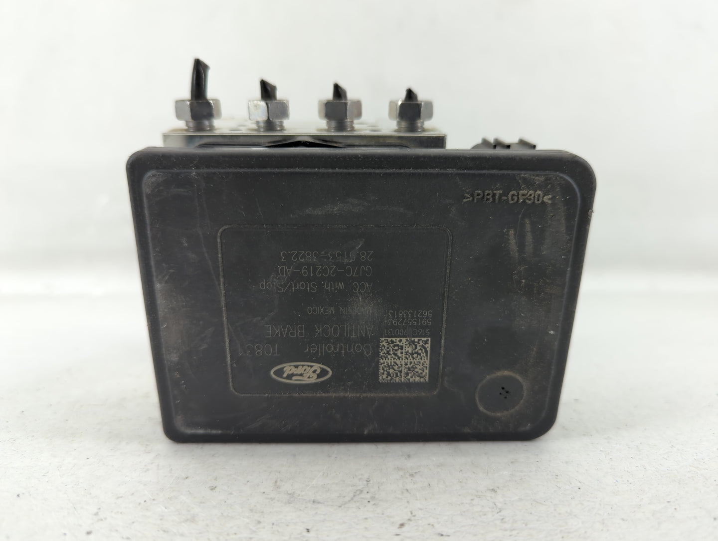 2017-2018 Lincoln Mkc ABS Pump Control Module Replacement P/N:GJ7C-2C405-AE Fits Fits 2017 2018 OEM Used Auto Parts - Oemuse