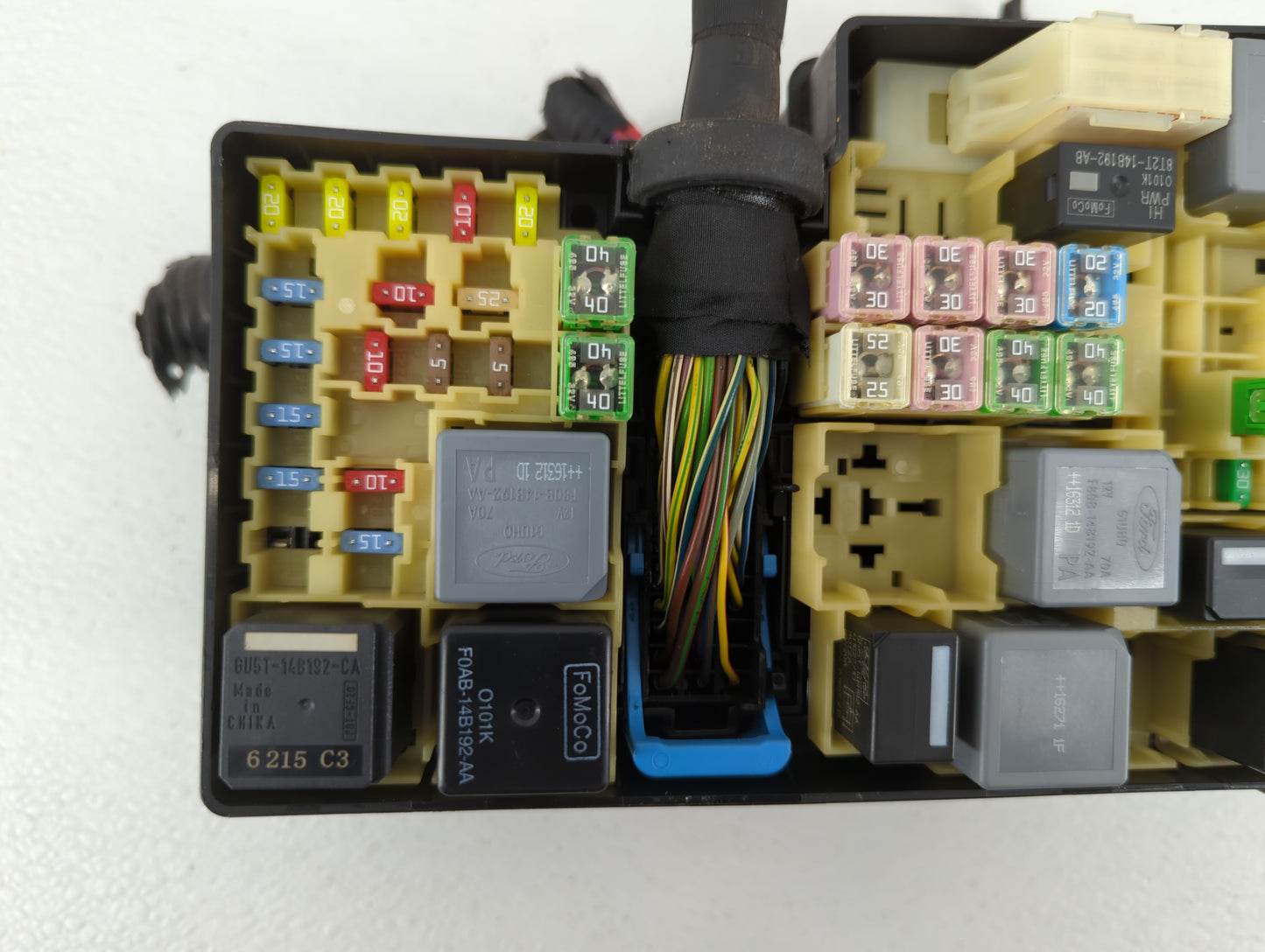 2017 Lincoln Mkc Fusebox Fuse Box Panel Relay Module P/N:AV6T-14A067-AD Fits OEM Used Auto Parts - Oemusedautoparts1.com