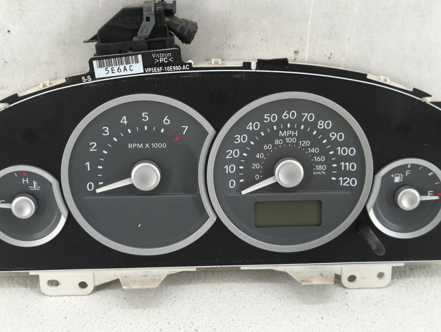 2017 Lincoln Mkc Instrument Cluster Speedometer Gauges P/N:5E0T-10849-AH Fits OEM Used Auto Parts - Oemusedautoparts1.com