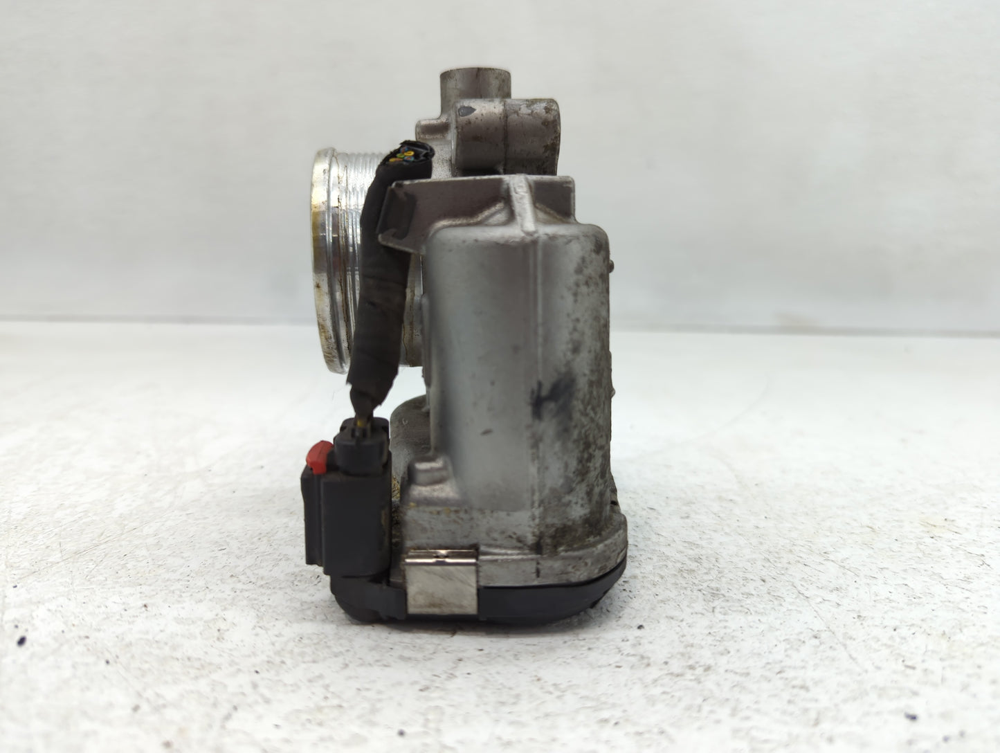 2015-2019 Lincoln Mkc Throttle Body P/N:DS7E -9F991-BB Fits Fits 2014 2015 2016 2017 2018 2019 2020 2021 2022 OEM Used Auto 