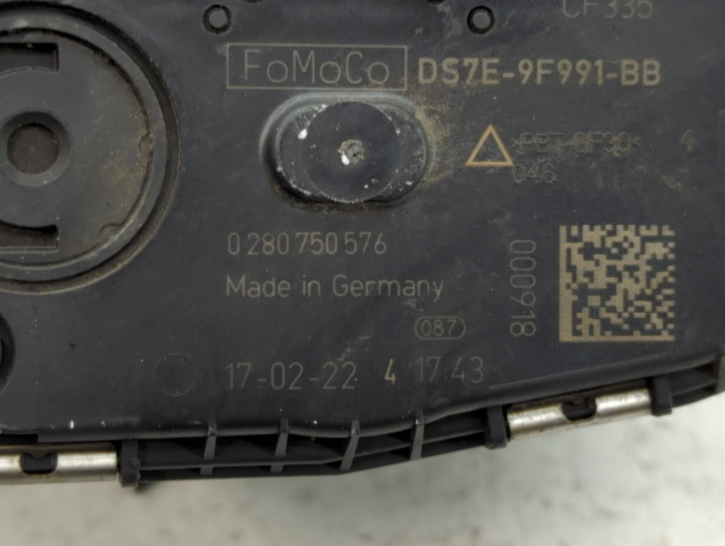 2015-2019 Lincoln Mkc Throttle Body P/N:DS7E -9F991-BB Fits Fits 2014 2015 2016 2017 2018 2019 2020 2021 2022 OEM Used Auto 