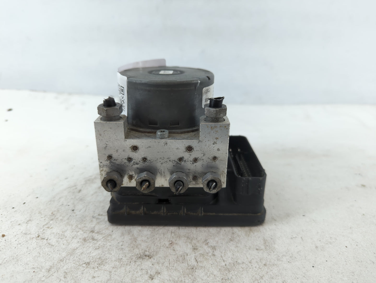 2017-2018 Lincoln Mkc ABS Pump Control Module Replacement P/N:GJ7C-2C405-AE Fits Fits 2017 2018 OEM Used Auto Parts - Oemuse