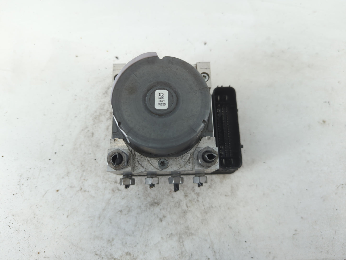 2017-2018 Lincoln Mkc ABS Pump Control Module Replacement P/N:GJ7C-2C405-AE Fits Fits 2017 2018 OEM Used Auto Parts - Oemuse