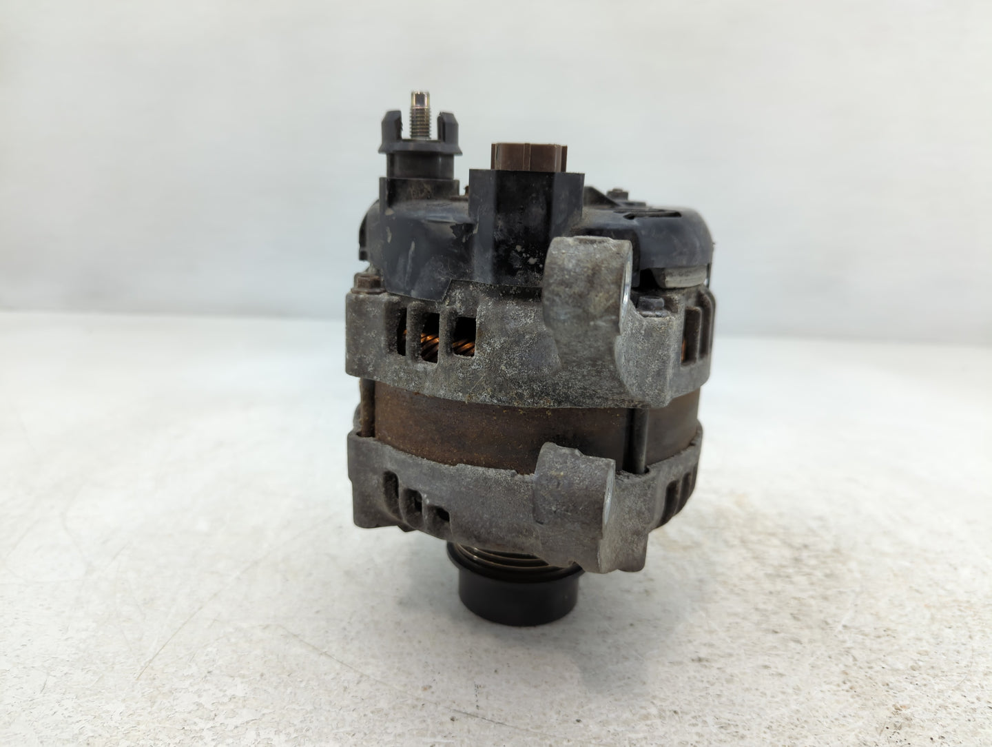 2015-2019 Lincoln Mkc Alternator Replacement Generator Charging Assembly Engine OEM P/N:G2GT-10300-AA Fits OEM Used Auto Par