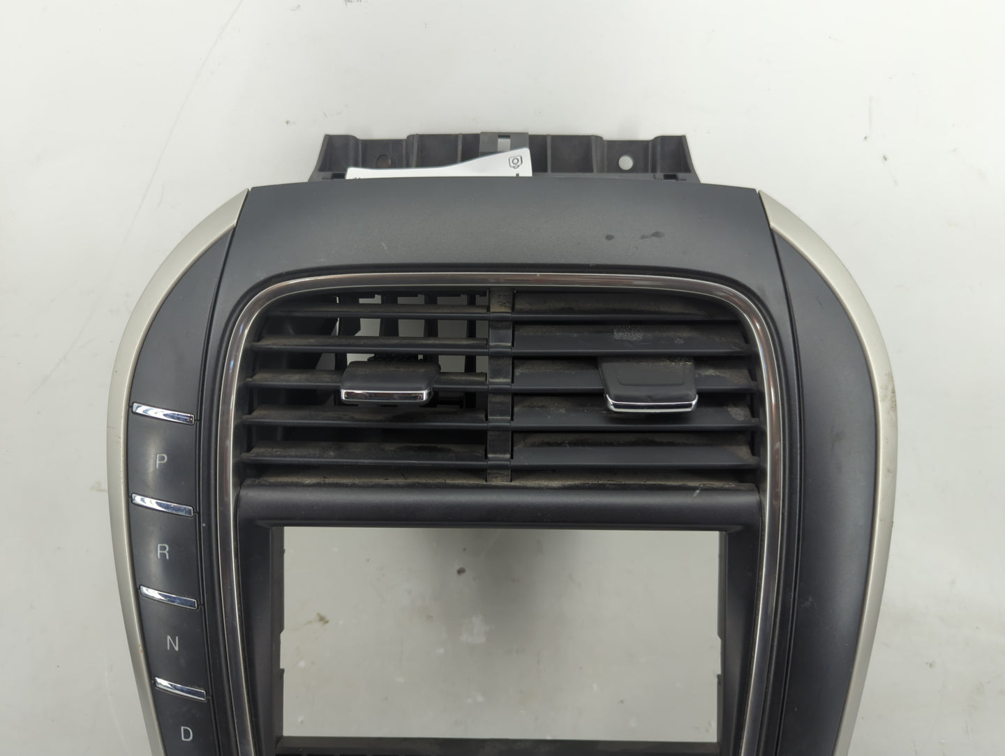 2017-2018 Lincoln Mkx Radio AM FM Cd Player Receiver Replacement P/N:HA1T-18D699-BC Fits Fits 2017 2018 OEM Used Auto Parts 