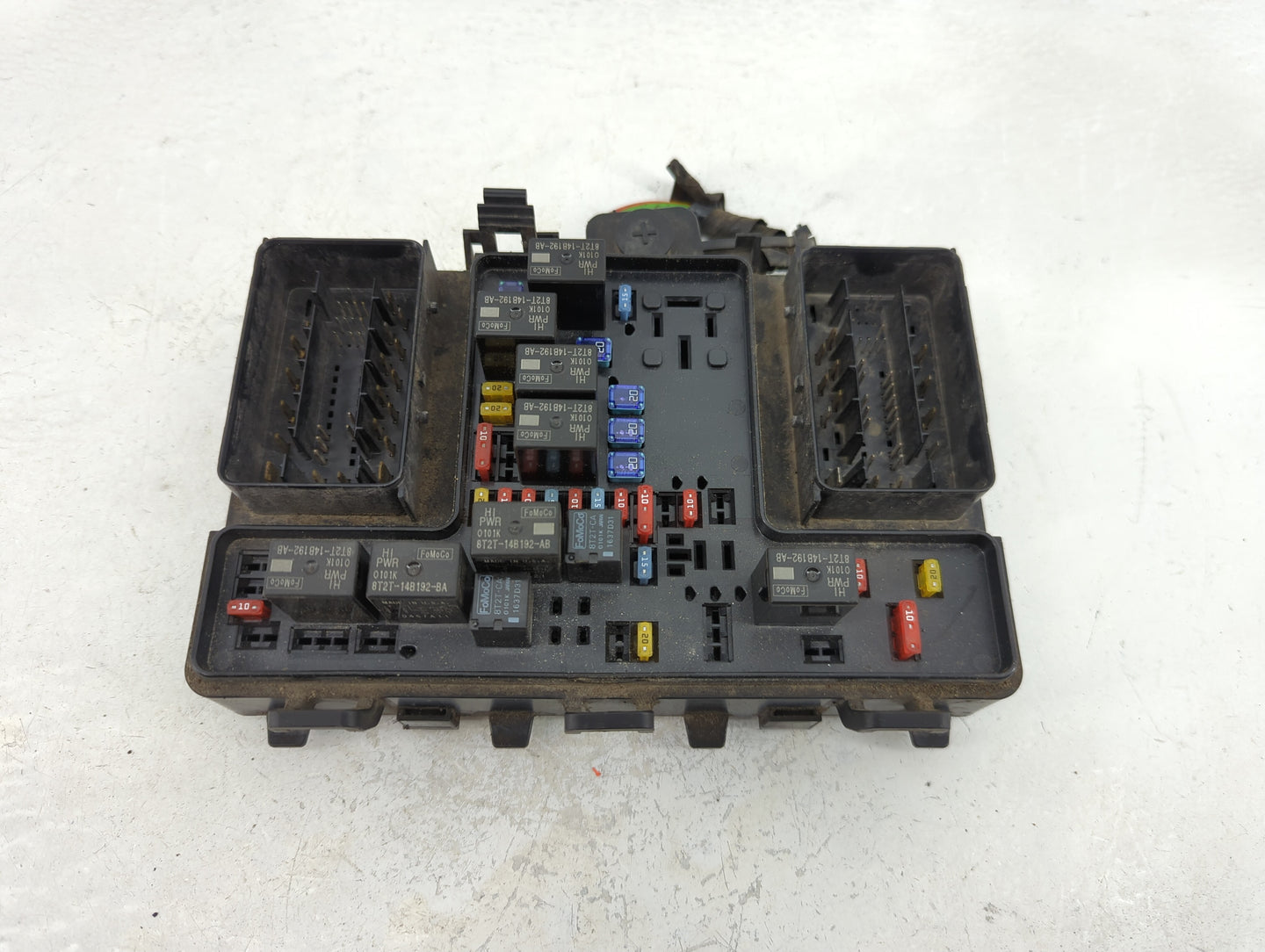 2016-2017 Lincoln Mkx Fusebox Fuse Box Panel Relay Module P/N:G2GT14A075AA Fits Fits 2015 2016 2017 2018 OEM Used Auto Parts
