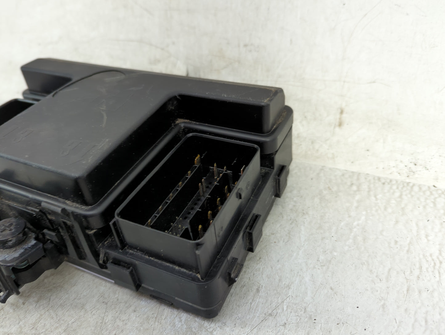 2016-2017 Lincoln Mkx Fusebox Fuse Box Panel Relay Module Fits Fits 2015 2016 2017 2018 OEM Used Auto Parts - Oemusedautopar
