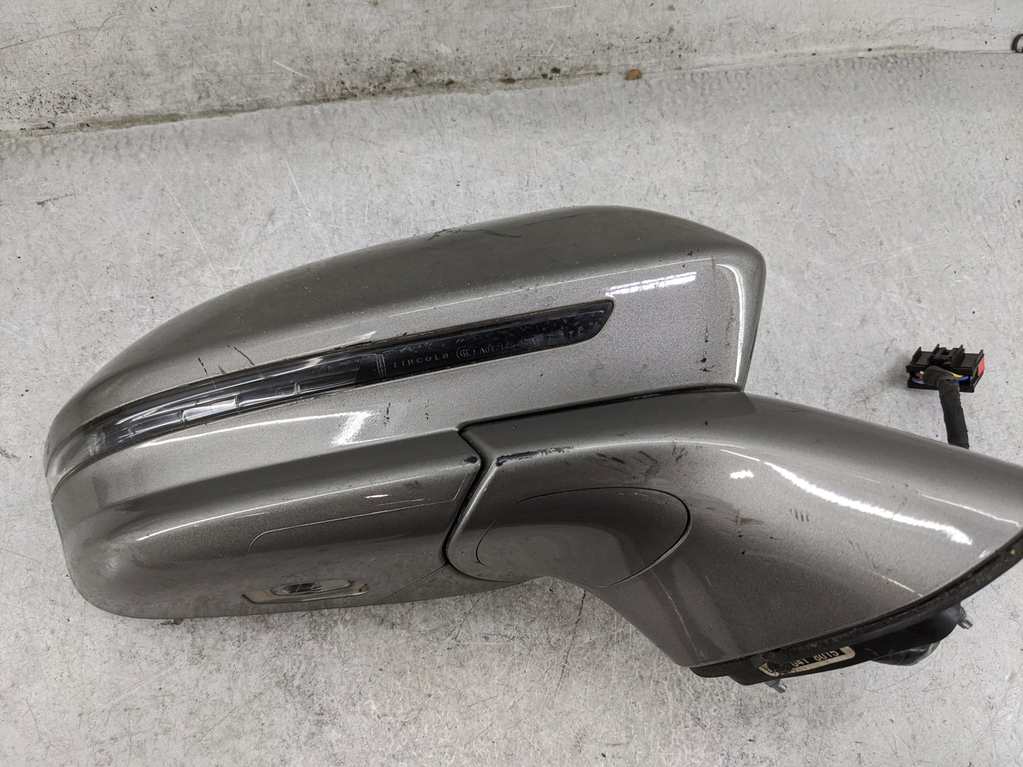 2016-2018 Lincoln Mkx Passenger Side View Mirror - Right Door Mirror OEM Used - Oemusedautoparts1.com