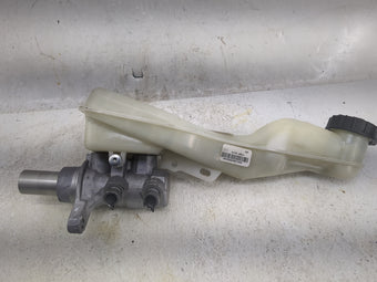 compare product 2016-2018 Lincoln Mkx Brake Master Cylinder 1497766