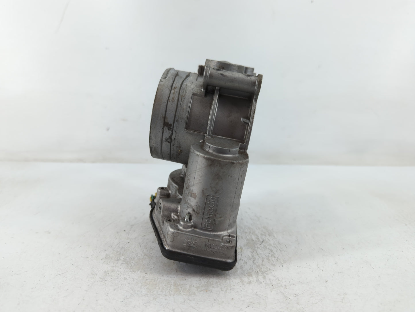 2011-2018 Lincoln Mkx Throttle Body P/N:3J1609A-0760 Fits Fits 2011 2012 2013 2014 2015 2016 2017 2018 2019 OEM Used Auto Pa