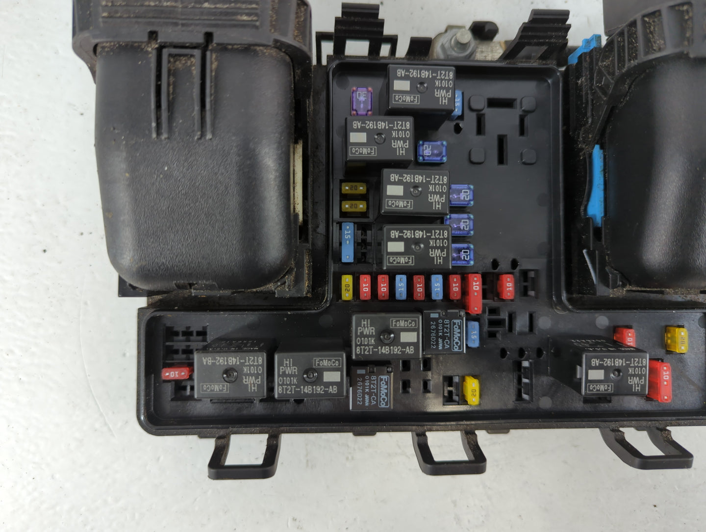 2016-2017 Lincoln Mkx Fusebox Fuse Box Panel Relay Module P/N:G2GT14A067BC-01 Fits Fits 2015 2016 2017 2018 OEM Used Auto Pa