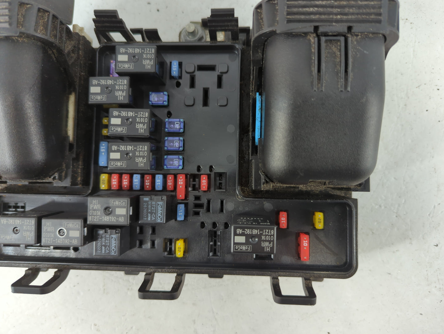 2016-2017 Lincoln Mkx Fusebox Fuse Box Panel Relay Module P/N:G2GT14A067BC-01 Fits Fits 2015 2016 2017 2018 OEM Used Auto Pa