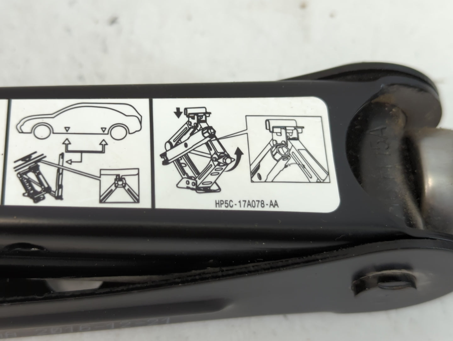 2017 Lincoln Mkz Spare Scissor Car Jack - Oemusedautoparts1.com