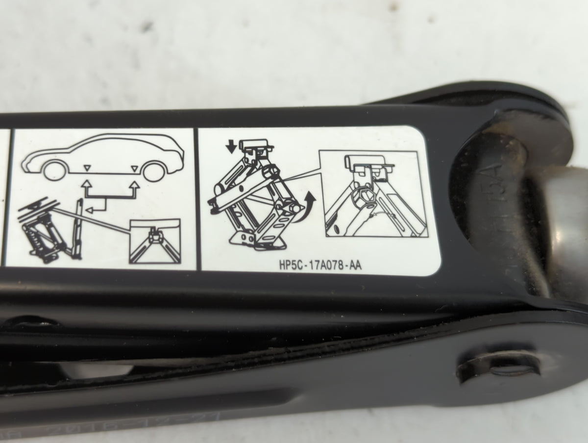2017 Lincoln Mkz Spare Scissor Car Jack - Oemusedautoparts1.com