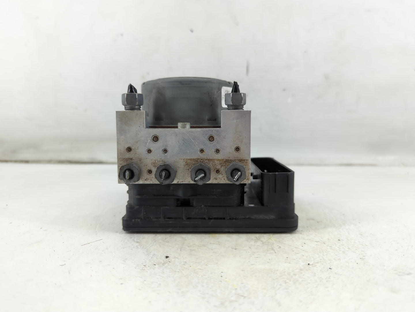 2017-2018 Lincoln Mkz ABS Pump Control Module Replacement P/N:HG9C-2B373-AF Fits Fits 2017 2018 OEM Used Auto Parts - Oemuse