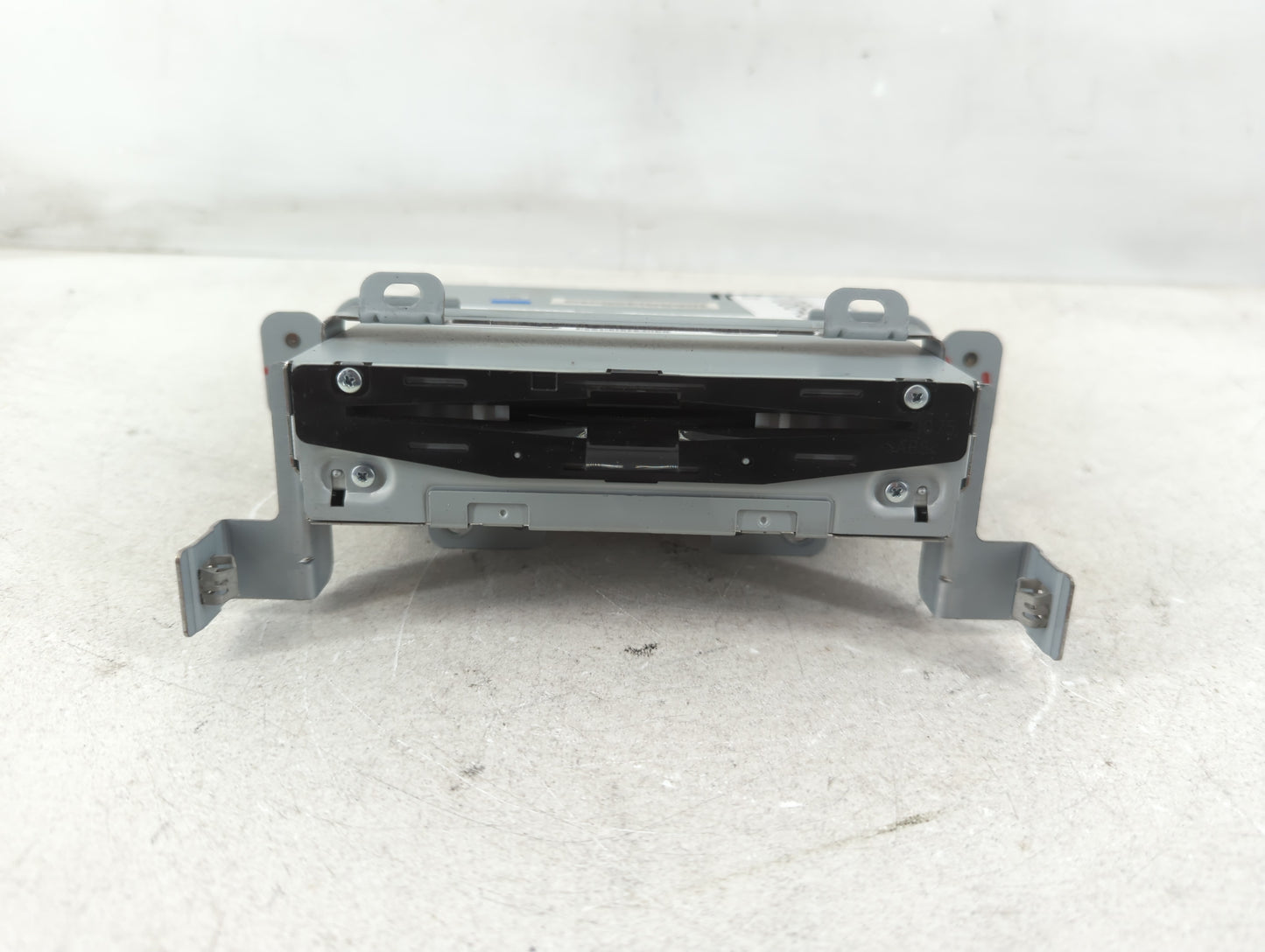 2017 Lincoln Mkz Radio AM FM Cd Player Receiver Replacement P/N:HP5T-18C830-AC Fits OEM Used Auto Parts - Oemusedautoparts1.