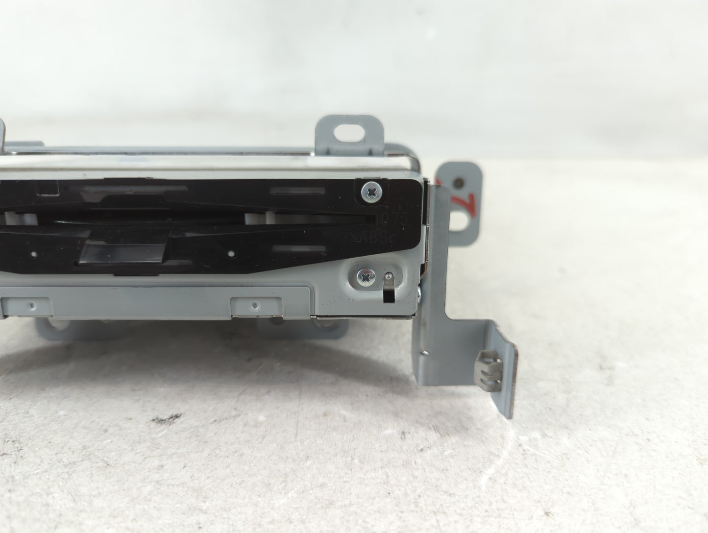 2017 Lincoln Mkz Radio AM FM Cd Player Receiver Replacement P/N:HP5T-18C830-AC Fits OEM Used Auto Parts - Oemusedautoparts1.
