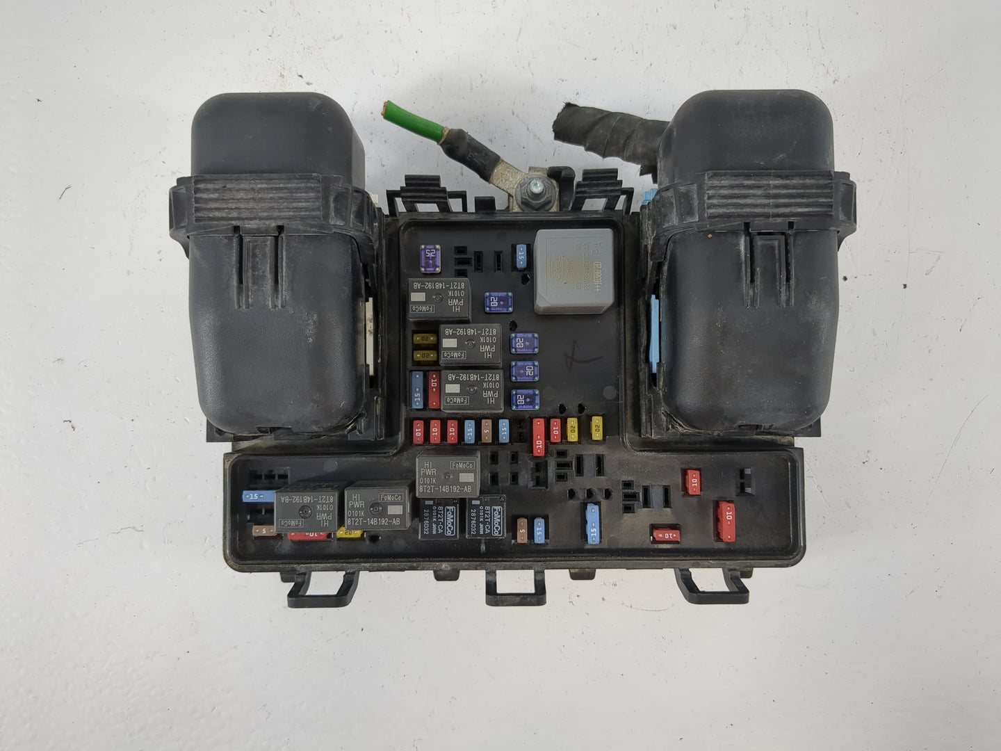 2018-2020 Lincoln Mkz Fusebox Fuse Box Panel Relay Module P/N:HG9T 14D058 DB Fits Fits 2018 2019 2020 OEM Used Auto Parts - 