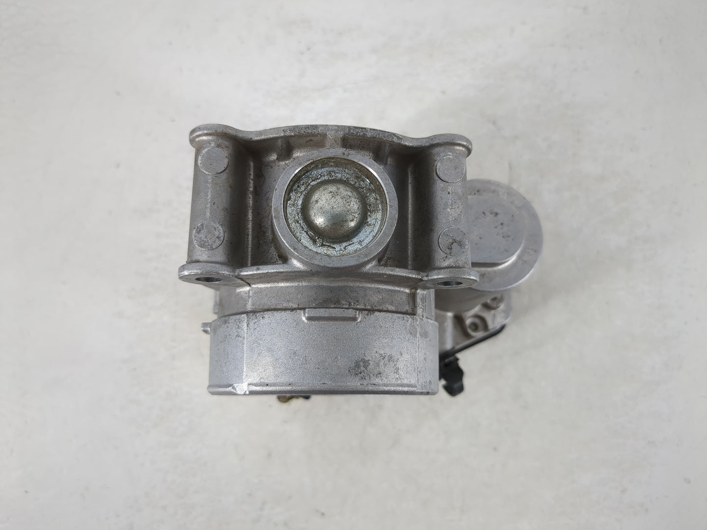 2013-2020 Lincoln Mkz Throttle Body P/N:DS7E-9F991-AJ Fits Fits 2013 2014 2015 2016 2017 2018 2019 2020 2021 2022 OEM Used A