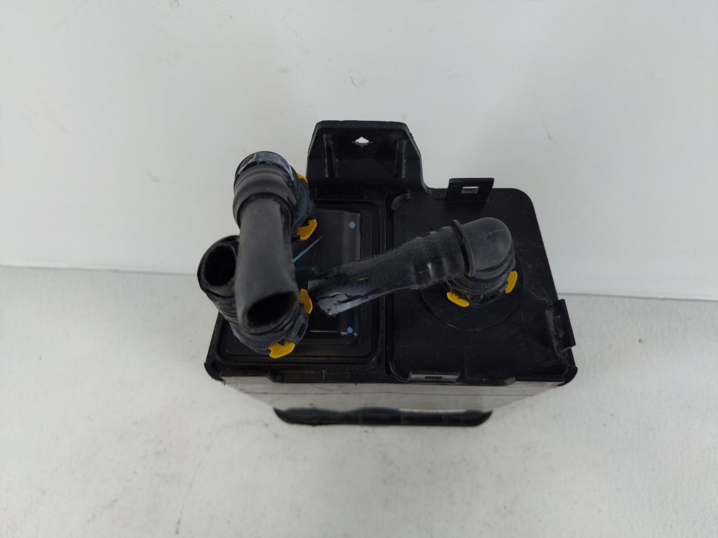 2017 Lincoln Mkz Fuel Vapor Charcoal Canister - Oemusedautoparts1.com