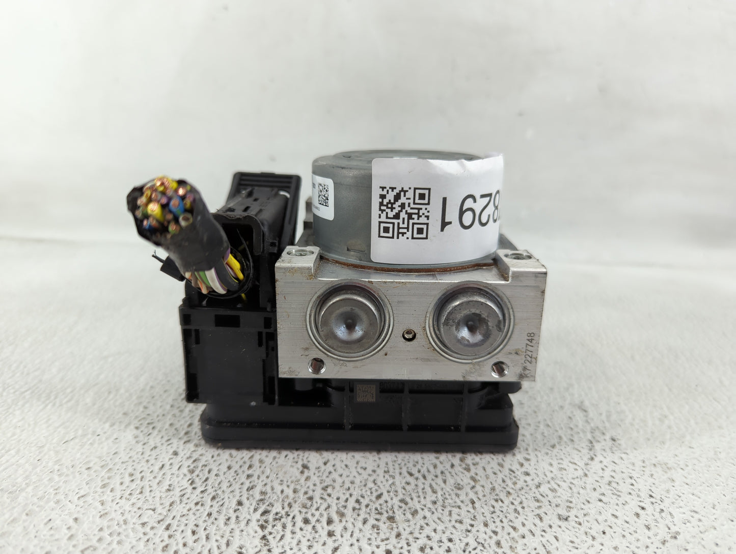 2017-2018 Lincoln Mkz ABS Pump Control Module Replacement P/N:HG9C-2B373-AG Fits Fits 2017 2018 OEM Used Auto Parts - Oemuse
