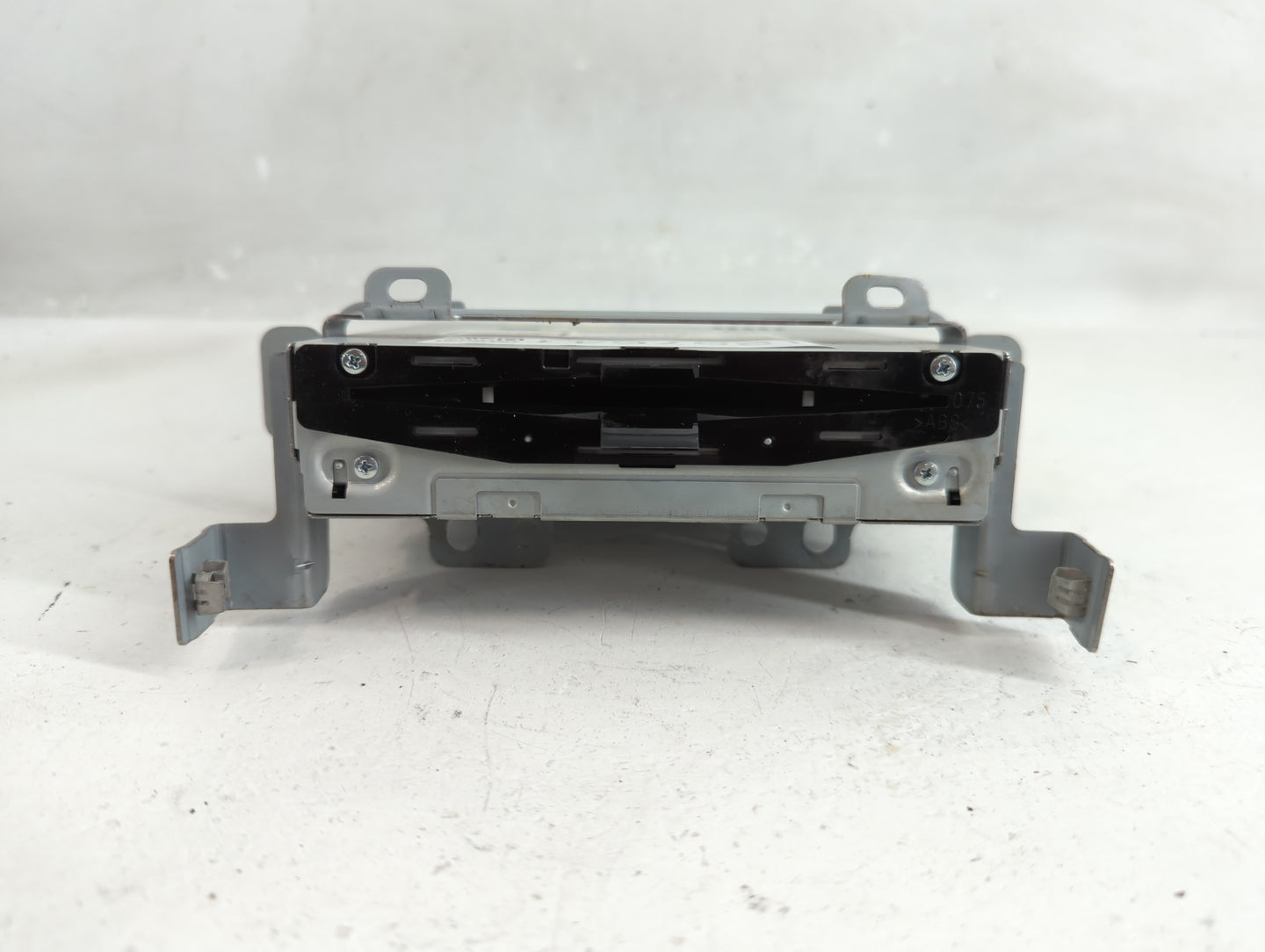 2017 Lincoln Mkz Radio AM FM Cd Player Receiver Replacement P/N:HP5T-18C830-AC Fits OEM Used Auto Parts - Oemusedautoparts1.