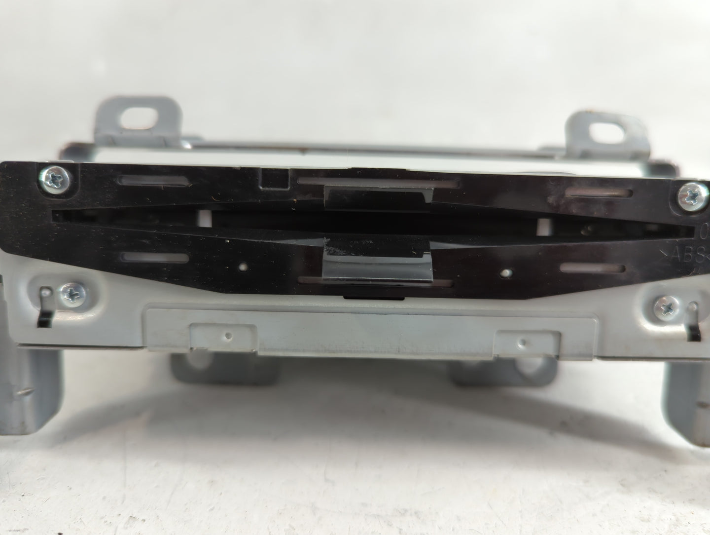 2017 Lincoln Mkz Radio AM FM Cd Player Receiver Replacement P/N:HP5T-18C830-AC Fits OEM Used Auto Parts - Oemusedautoparts1.
