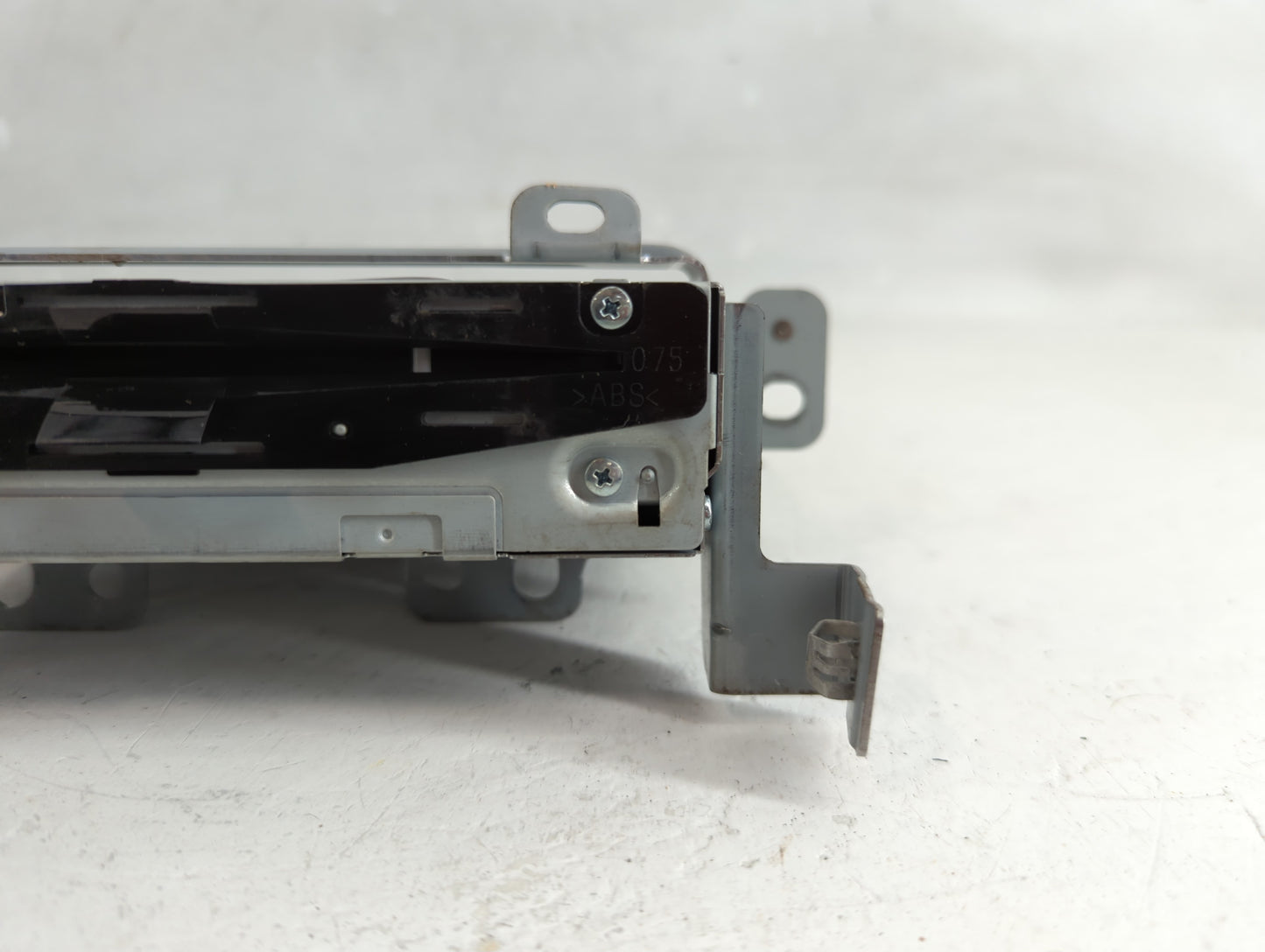 2017 Lincoln Mkz Radio AM FM Cd Player Receiver Replacement P/N:HP5T-18C830-AC Fits OEM Used Auto Parts - Oemusedautoparts1.
