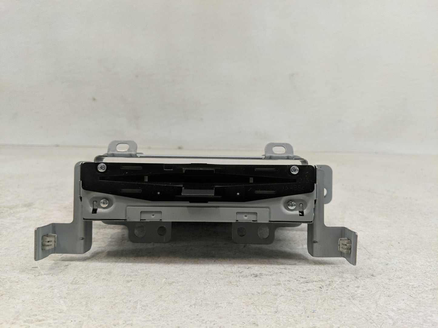 2017 Lincoln Mkz Radio AM FM Cd Player Receiver Replacement P/N:HP5T-18C830-AC Fits OEM Used Auto Parts - Oemusedautoparts1.