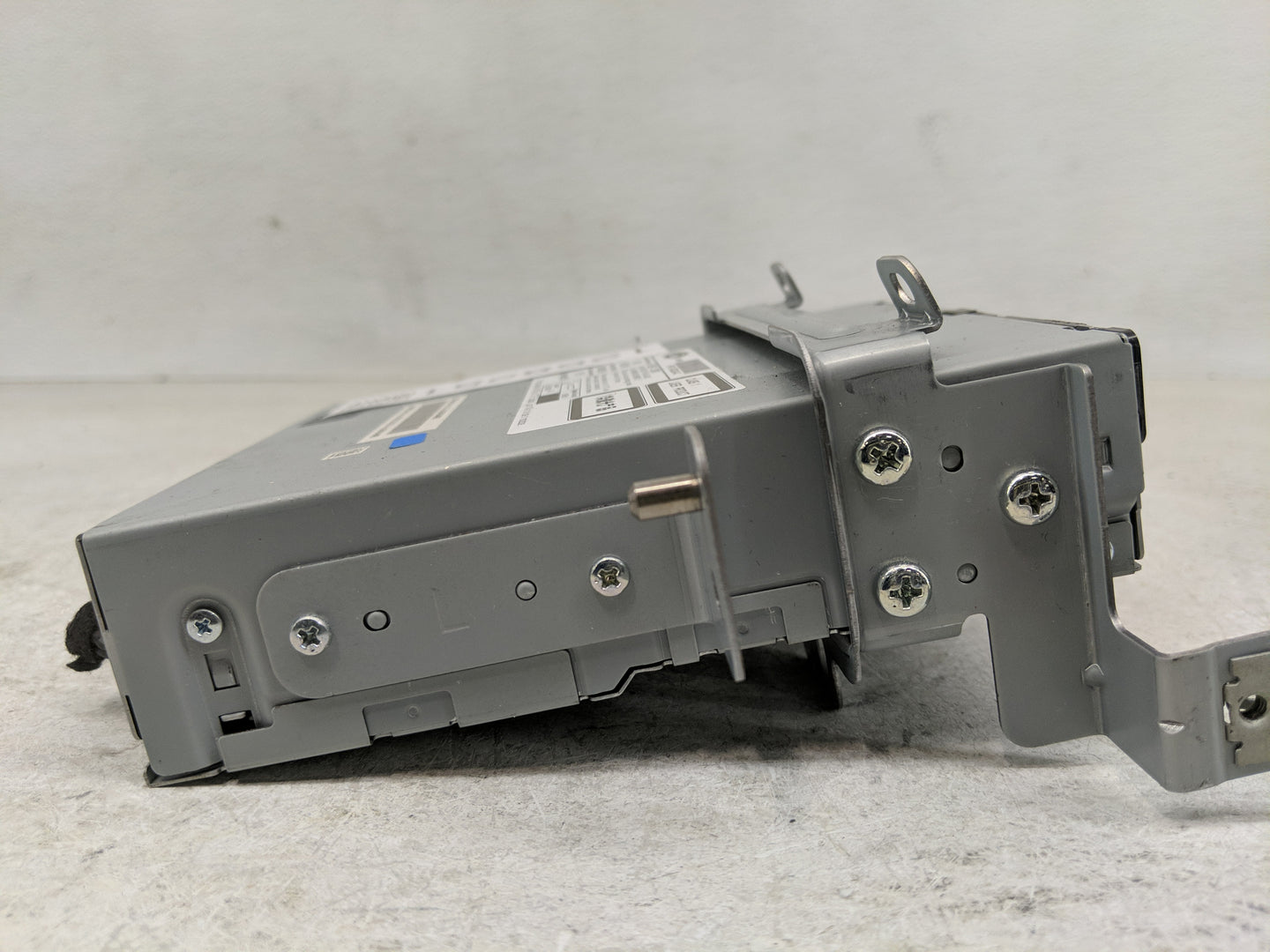 2017 Lincoln Mkz Radio AM FM Cd Player Receiver Replacement P/N:HP5T-18C830-AC Fits OEM Used Auto Parts - Oemusedautoparts1.