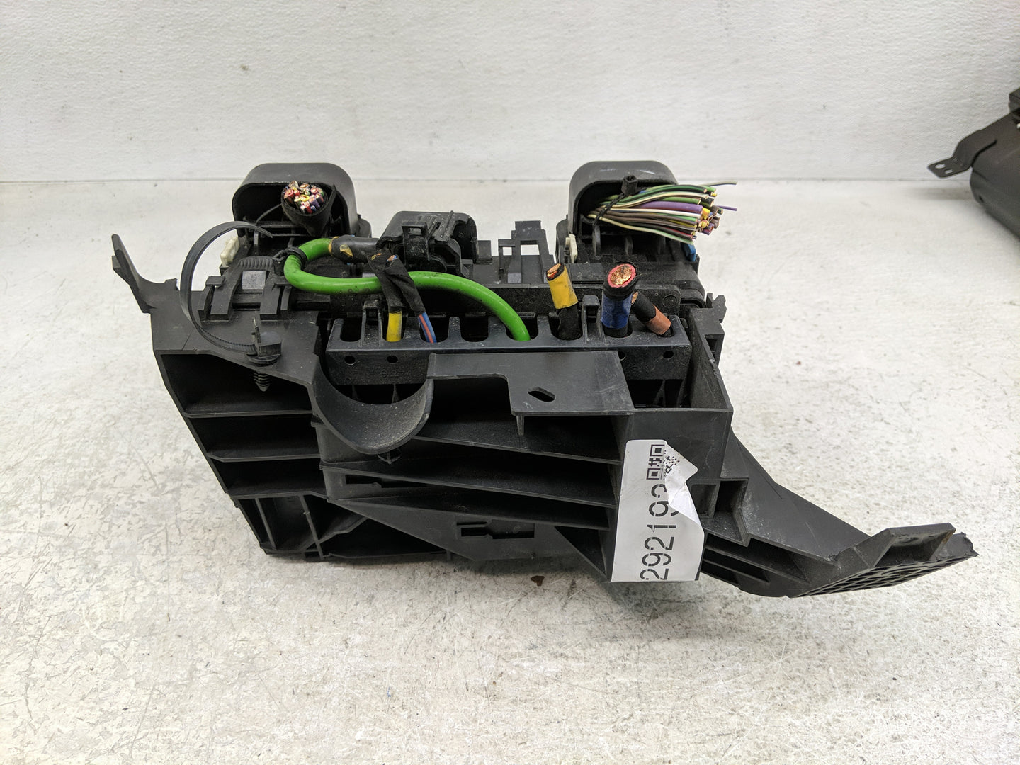 2017-2020 Lincoln Mkz Fusebox Fuse Box Panel Relay Module Fits Fits 2017 2018 2019 2020 OEM Used Auto Parts - Oemusedautopar